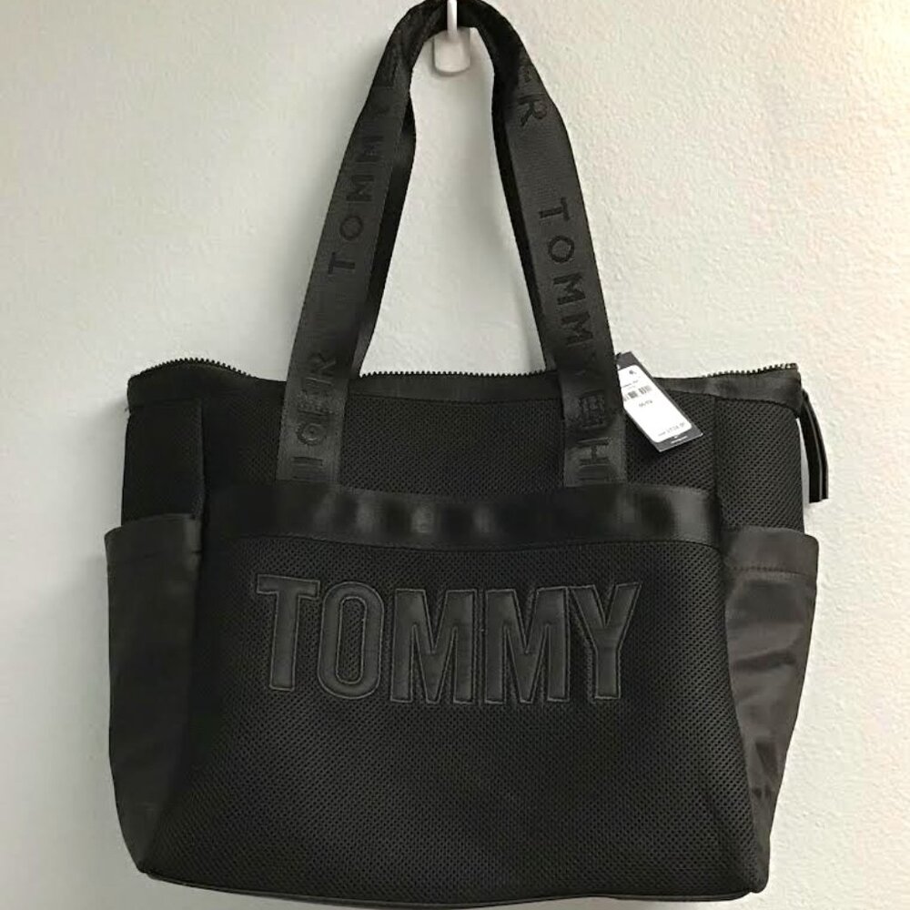 NWT TOMMY HILFIGER ROOMY BLACK TOTE